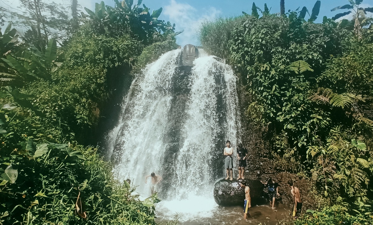 Camping Ceria Sambil Menikmati Air Terjun? Curug Sawer... - G...